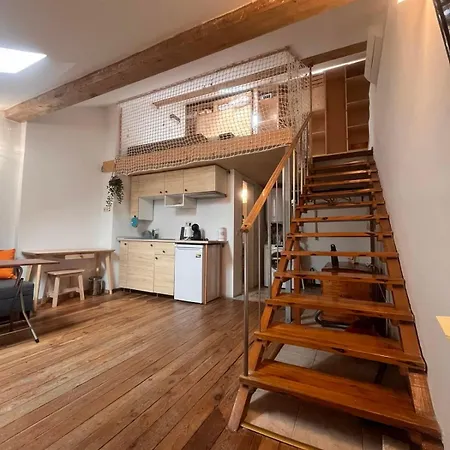 Blue Sea Side Apartment